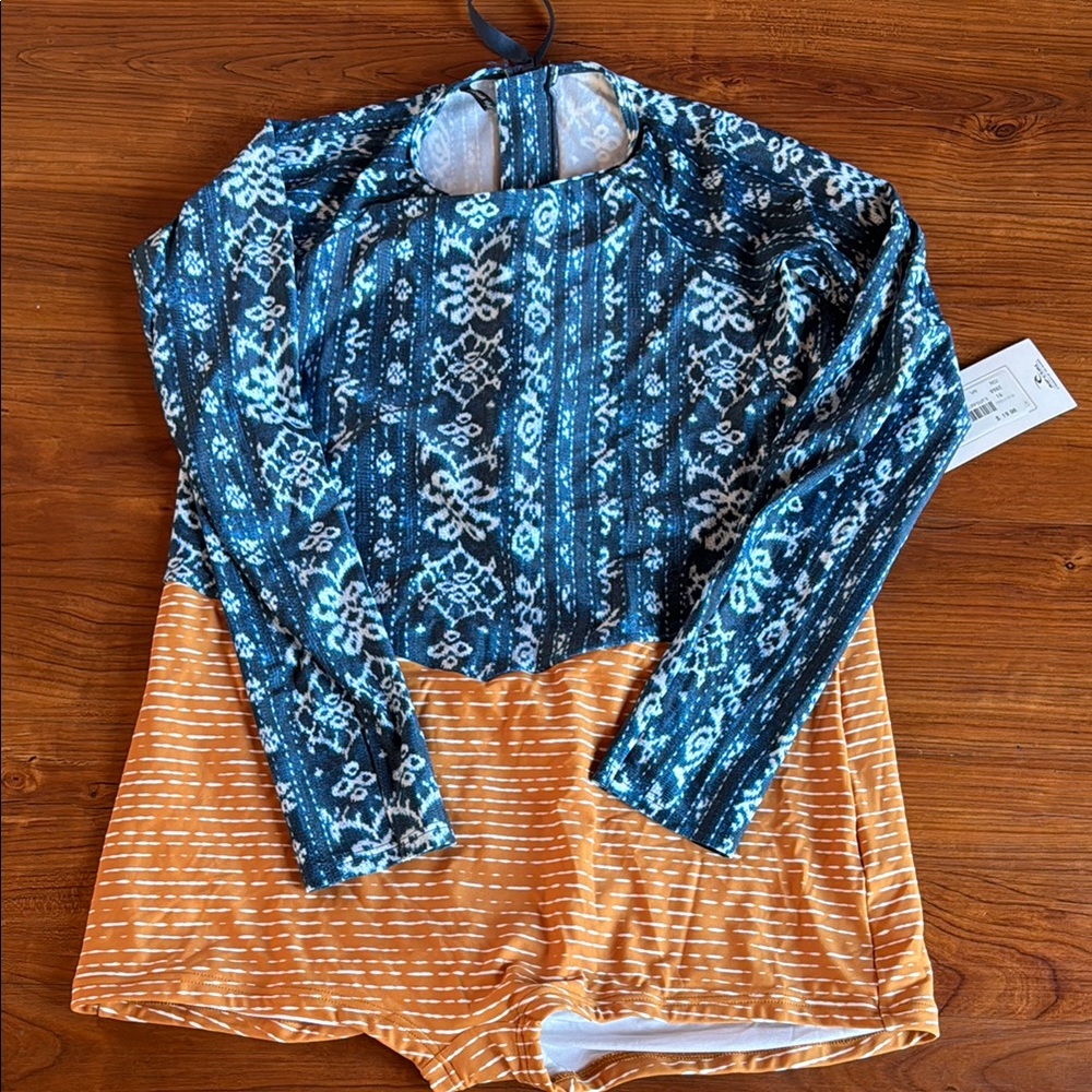 Rip curl body suit long sleeve UPF 50 size 16/XL NWT blue and gold